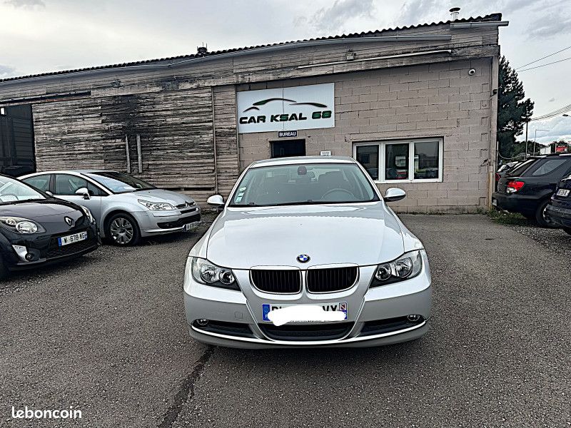 Bmw SERIE 3 (E90) 318I 129CH SPORT (image 2)