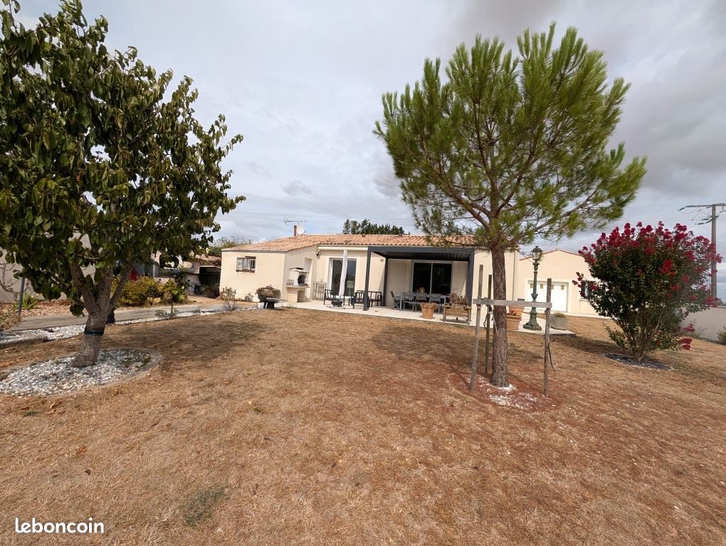 Maison 4 pièces 125 m² · à Ardillières · 125 m² · 315 000 €