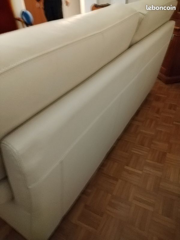 Canapé cuir (image 6)