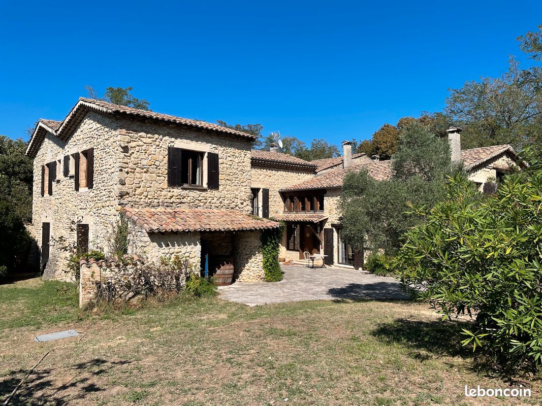 Maison 12 pièces 447 m² · à Loriol-sur-Drôme · 447 m² · 765 000 €