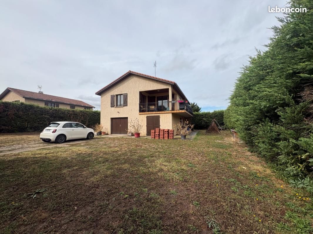 Maison 5 pièces 113 m² · à Saint-Just-Saint-Rambert · 113 m² · 1 010 €/mois