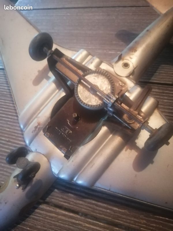 Jouet. FB Comet Air France. Mécanisme d'horlogerie. France J