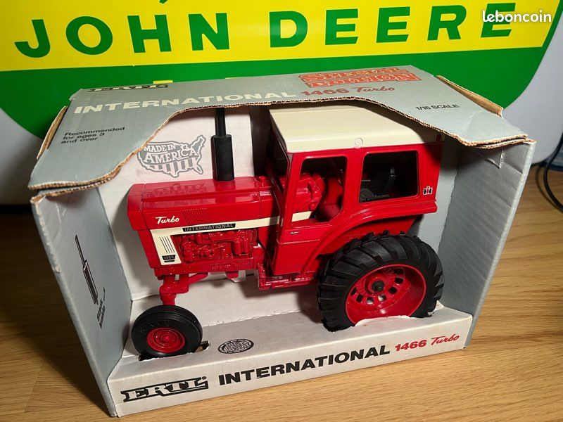Universal Hobbies UH Presse 1/43 - Citroen 8cv Rosalie 1933