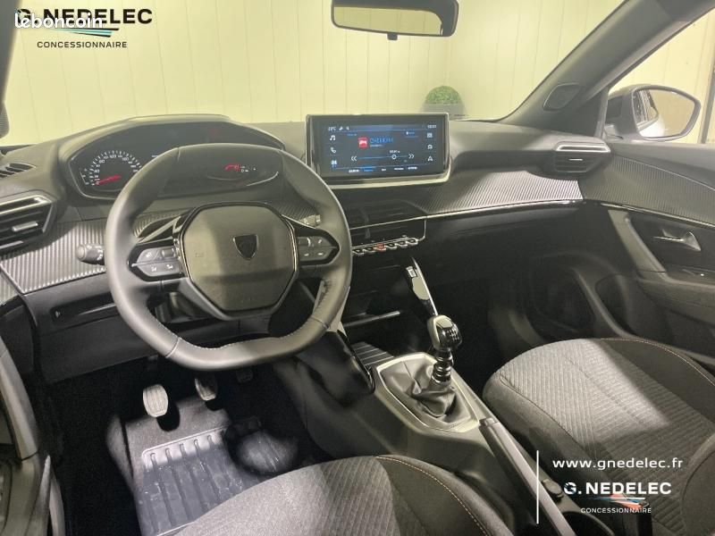Peugeot 2008 1.2 Turbo 100ch Style (image 8)