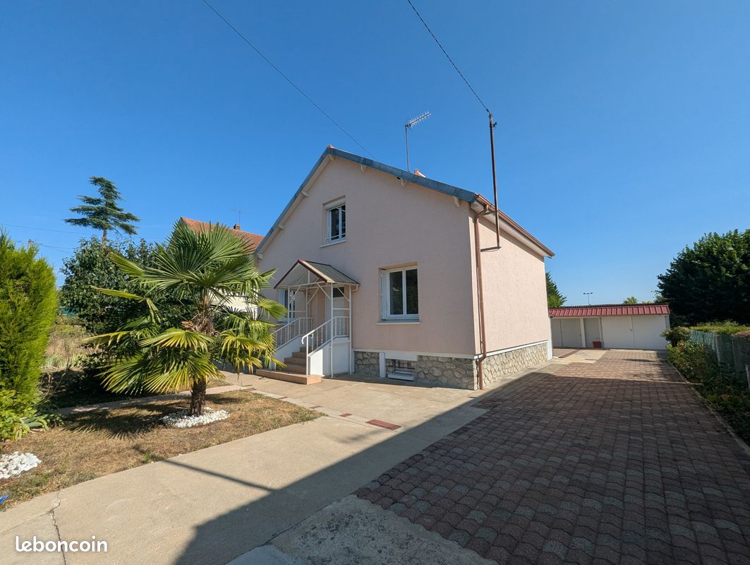 Maison 7 pièces 130 m² · à Amilly · 130 m² · 199 000 €