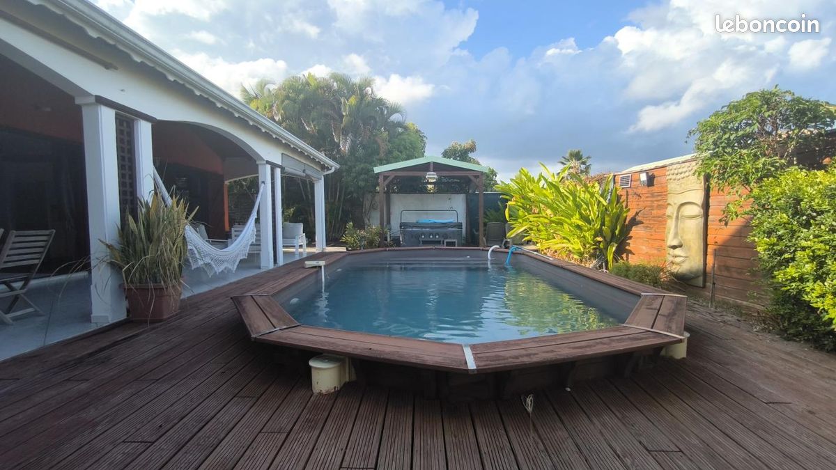 Maison 5 pièces 104 m² · à Saint-François · 104 m² · 400 000 €