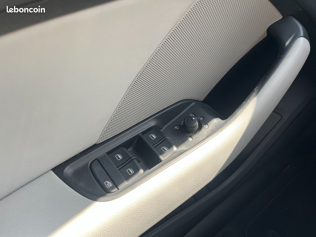 Audi A3 III SPORTBACK 1.8 TFSI 180 AMBITION LUXE S TRONIC 7 III SPORTBACK 1.8 TFSI 180 AMBITION LUXE S TRONIC 7 (image 11)