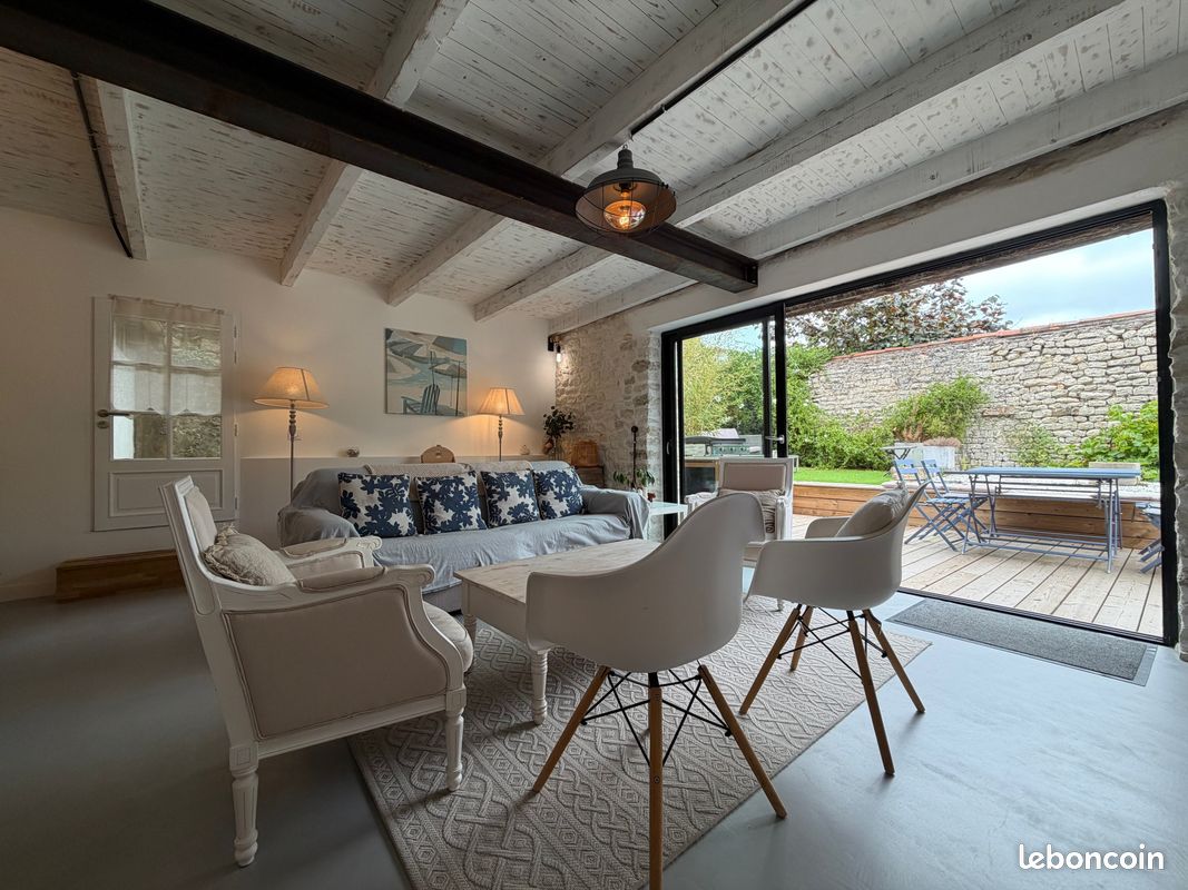 Maison 5 pièces 112 m² · à La Flotte · 112 m² · 930 000 €