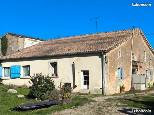 Maison 6 pièces 184 m² · à Montguyon · 184 m² · 130 000 €