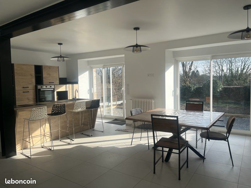 Maison 5 pièces 130 m² · à Saint-James · 130 m² · 980 €/mois
