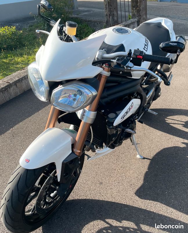 Vends Triumph Speed Triple (image 3)