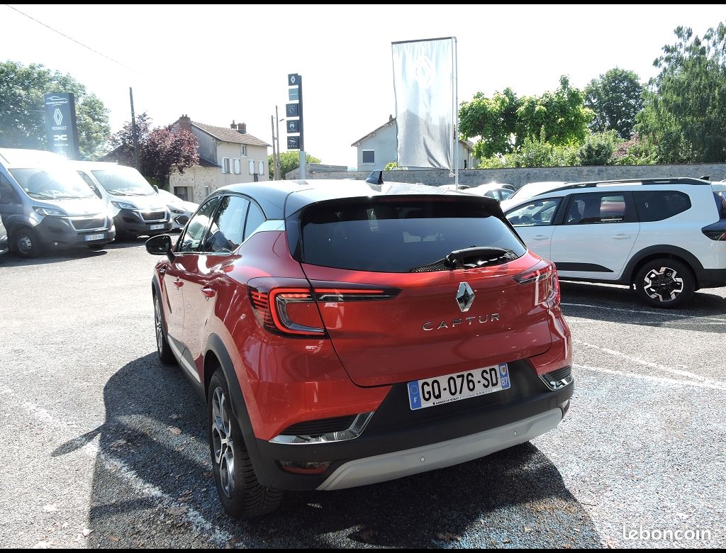 Renault Captur TECHNO TCE 90CH BVM6 (image 5)