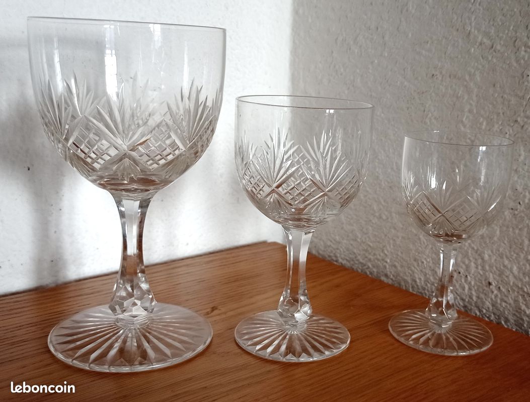 Ensemble de trois verres Baccarat modèle 61862 (image 1)