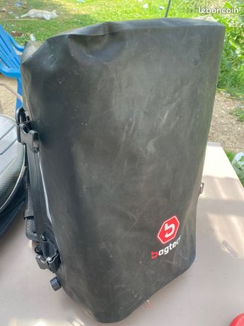 Sac à Dos Moto Bagtecs HK2 35L - Transformable En Sacoche Arrière - Nylon Résistant Et Imperméable - Noir