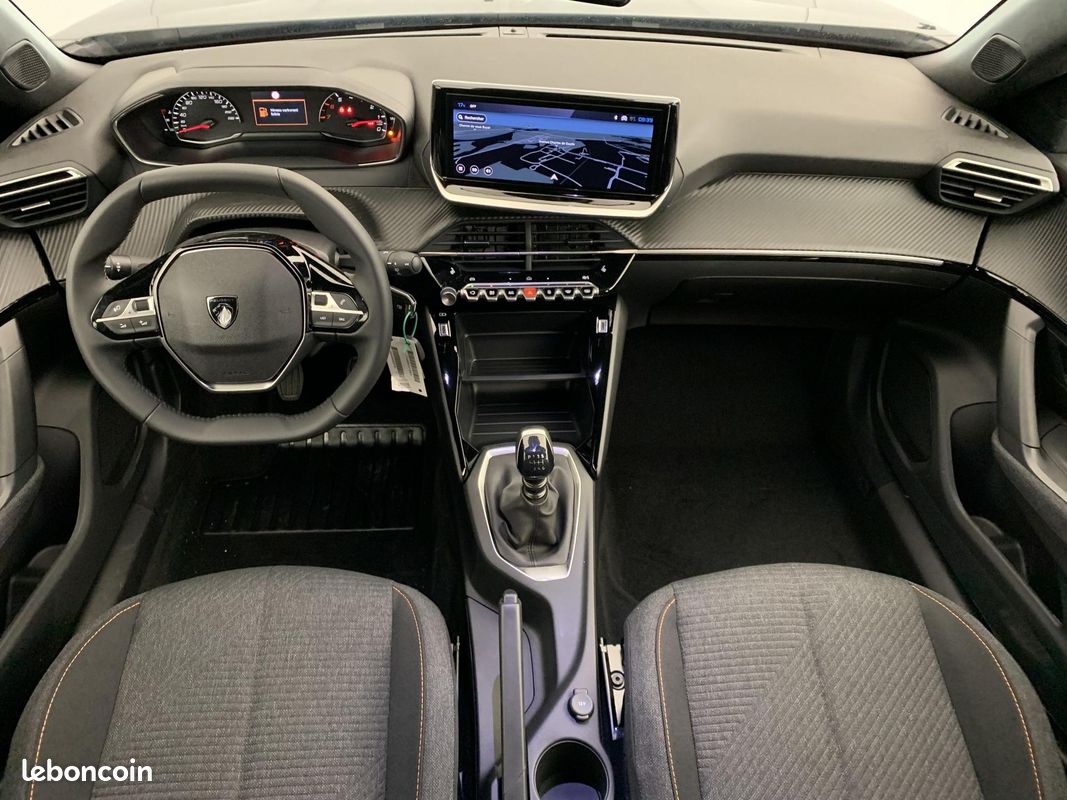 PEUGEOT 2008 1.2 PureTech 100 Style à -34% (image 8)