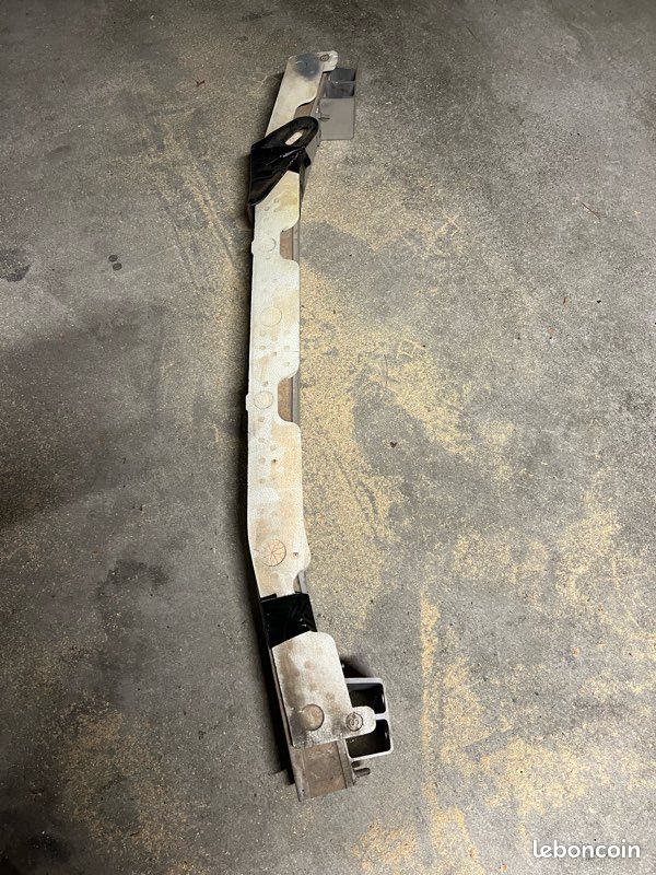Renfort pare-choc arrière Toyota RAV4 (image 3)