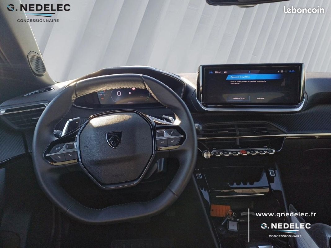 Peugeot 2008 1.2 Hybrid 145ch Allure e-DCS6 (image 8)