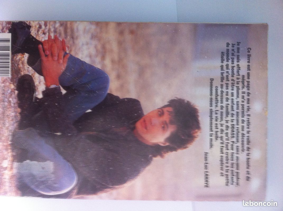 Cent familles, Jean-Luc Lahaye 478 pages (image 2)