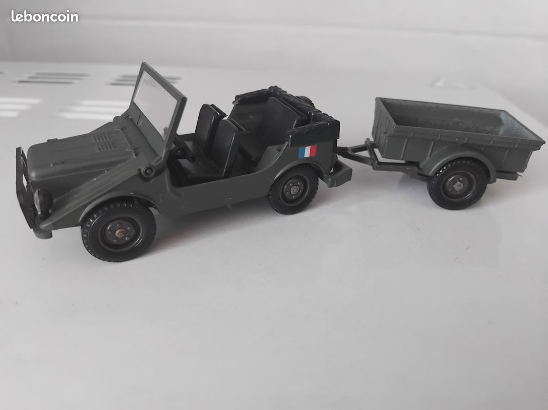 Le VLTT Jeep auto Union DKW Munga miniature de Solido au 1/43e