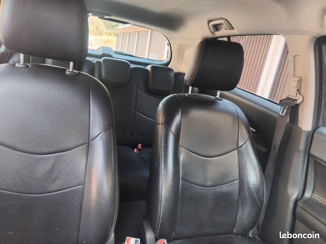 Toyota URBAN CRUISER 1.4 D4D 4WD 4x4 (image 3)