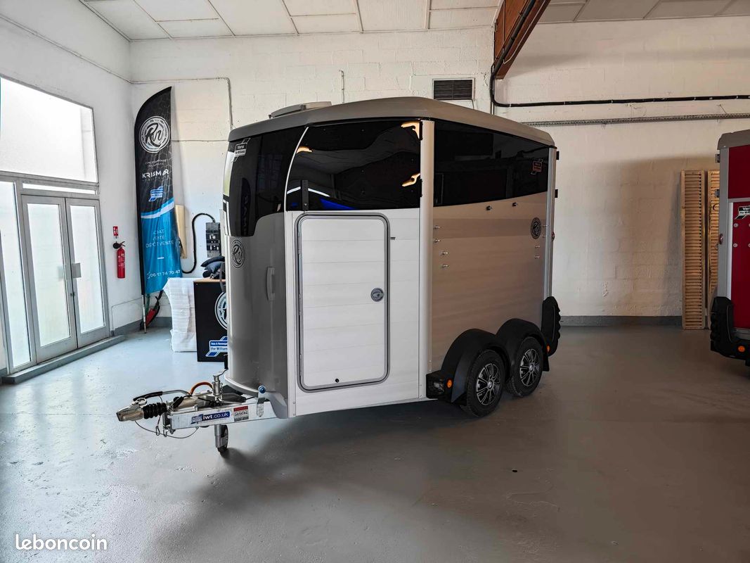 EN STOCK van à chevaux 2 places Ifor Williams HBX506 (image 1)