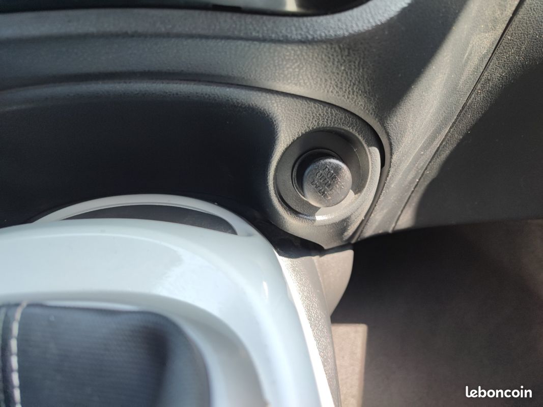 NISSAN JUKE 1.5 dCi 110 FAP Start/Stop System Acenta (image 25)