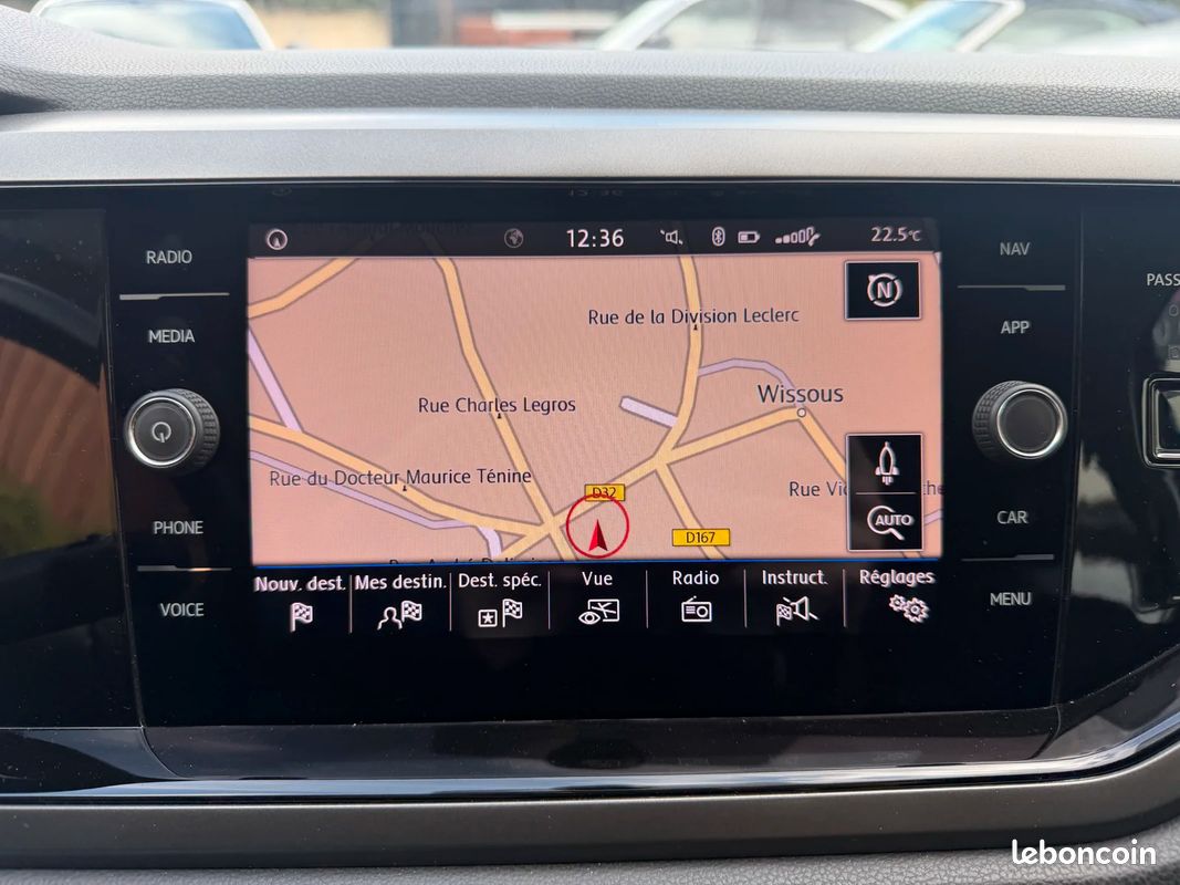 Volkswagen POLO VI Confortline Business / Apple CarPlay / Régulateur de vitesse (image 26)