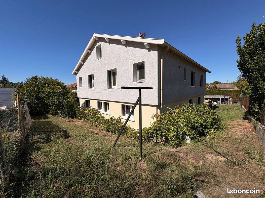 Maison 8 pièces 158 m² · à Beauzac · 158 m² · 285 000 €