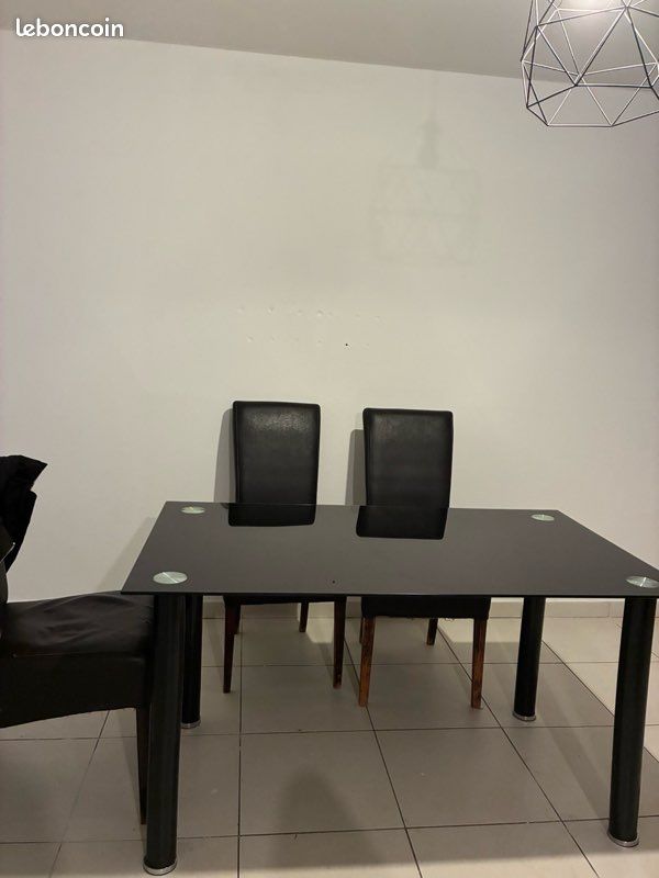 Table salle à manger (image 1)