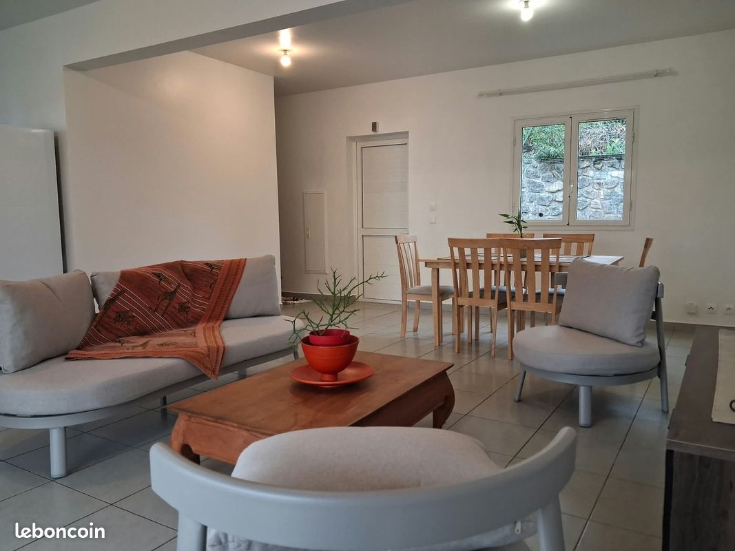 Maison 3 pièces 104 m² · à Saint-Paul · 104 m² · 1 450 €/mois