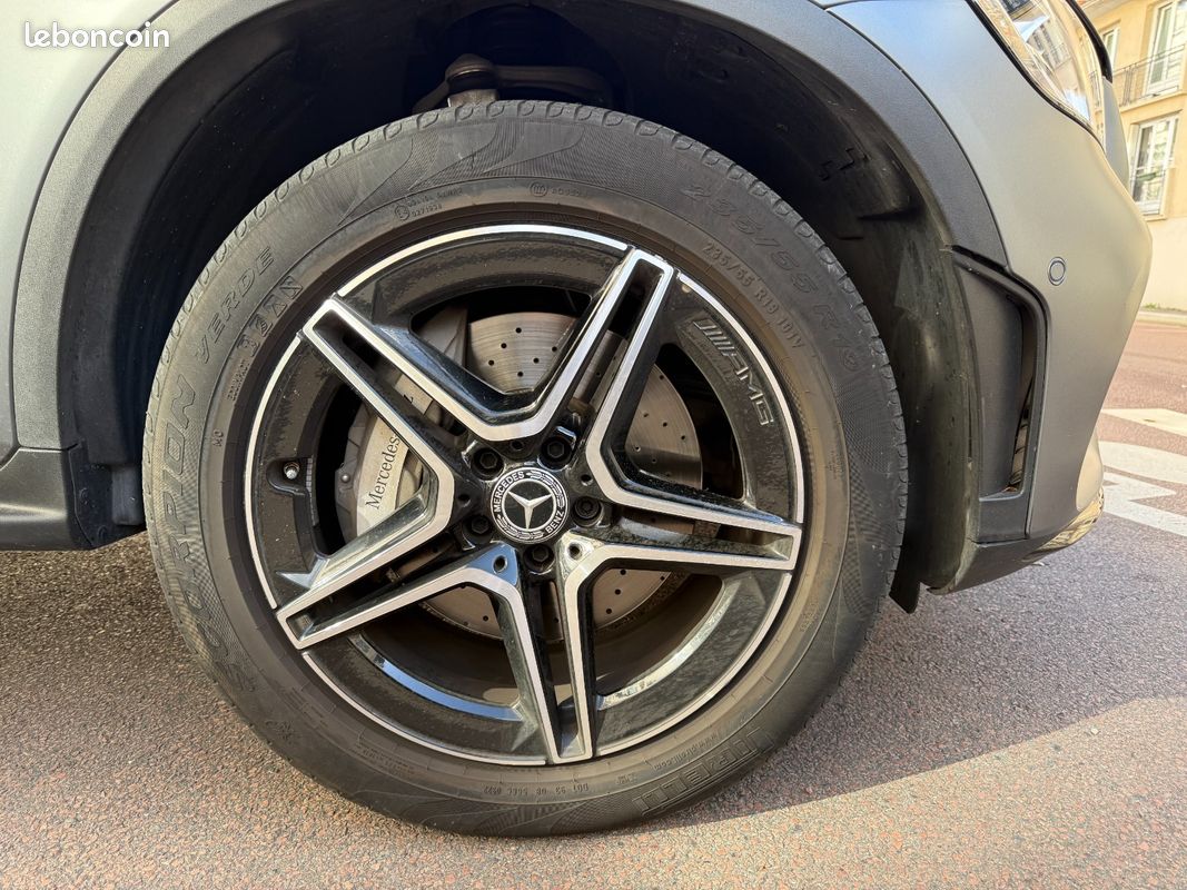 MERCEDES GLC 300 e 9G-Tronic 4Matic AMG Line 320 ch HYBRID TOIT OUVRANT entretien 100% Mercedes garantie Mercedes (image 26)