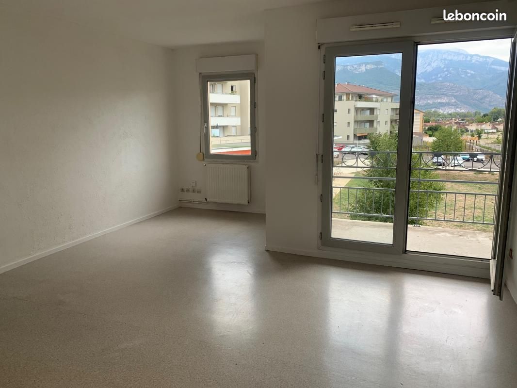 Appartement 3 pièces 65 m² · à Moirans · 65 m² · 726 €/mois