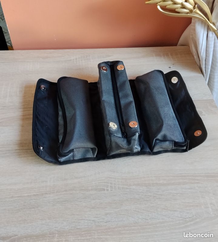 Trousse de toilette (image 2)