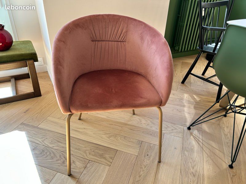 Fauteuil - chaise vieux rose (image 1)