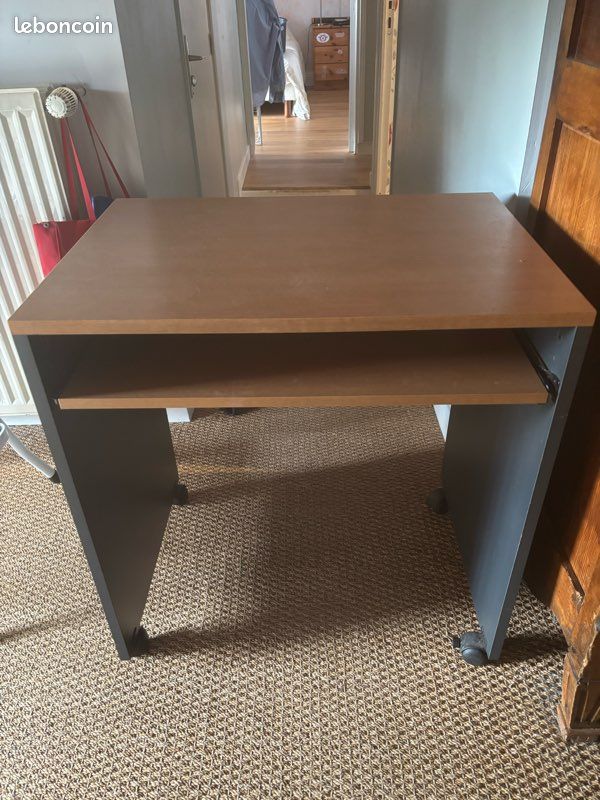 Bureau informatique (image 1)