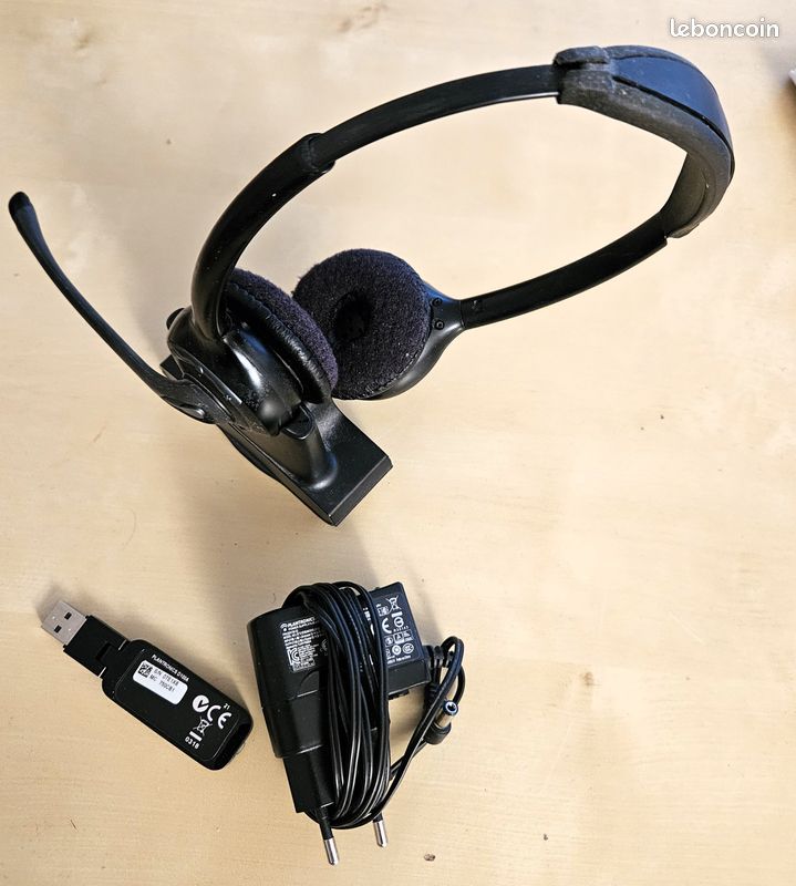 Casque Plantronics pour Collaborateur à Distance