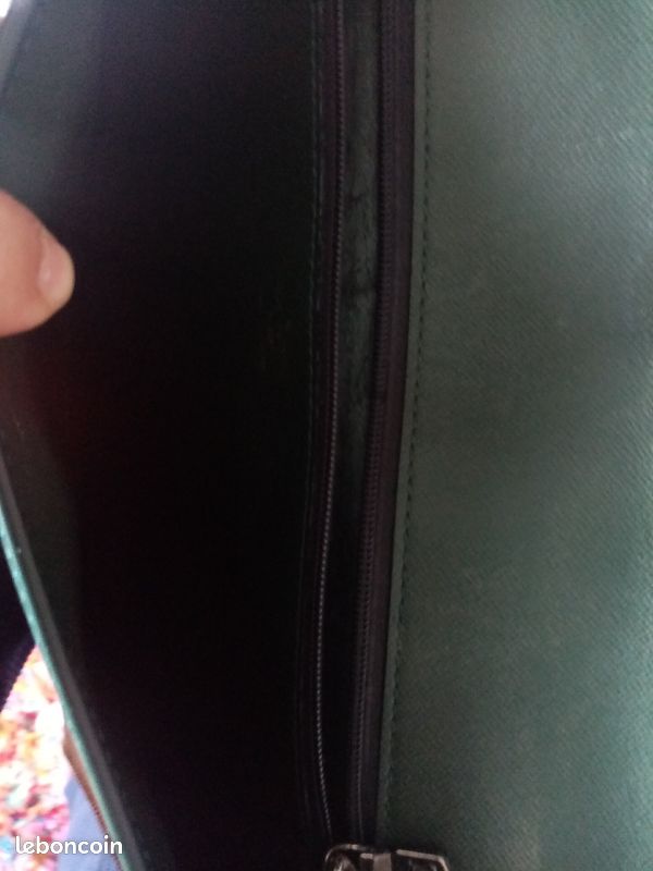 Vends porte documents Louis Vuitton (image 6)