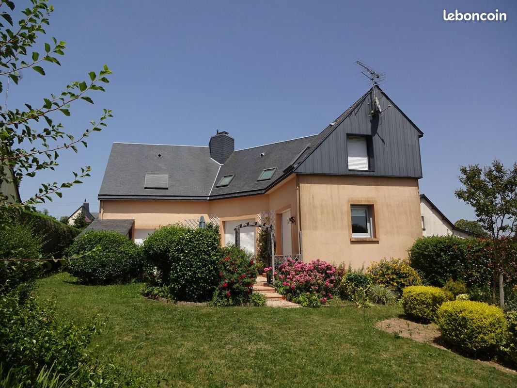 Maison 6 pièces 152 m² · à Lécousse · 152 m² · 298 000 €