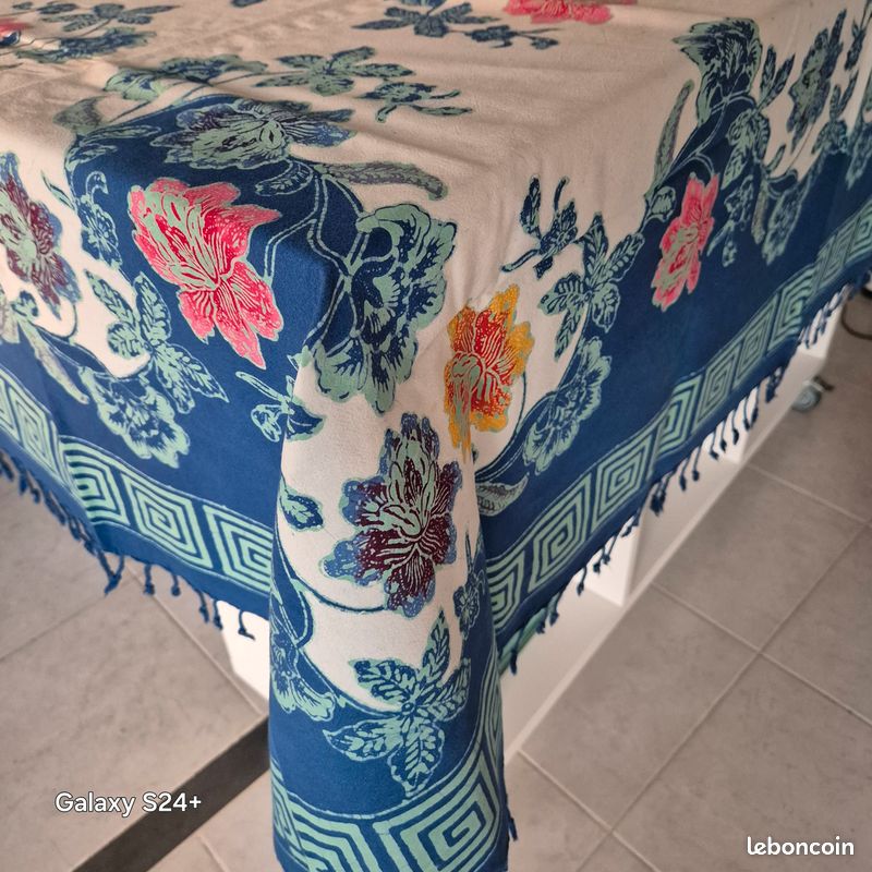 Nappe rectangulaire, 1.90 m X 1.32 m, neuve (image 4)