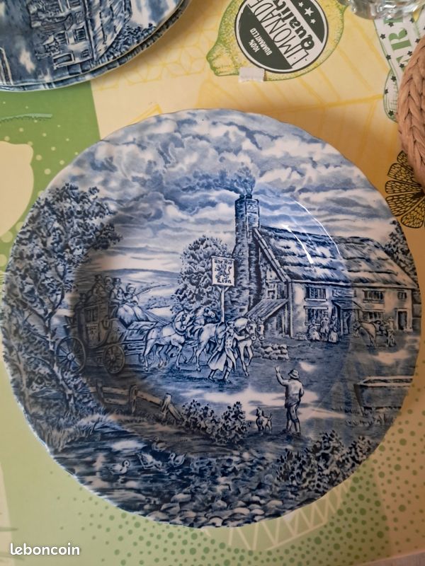 2 Assiettes creuse (image 1)