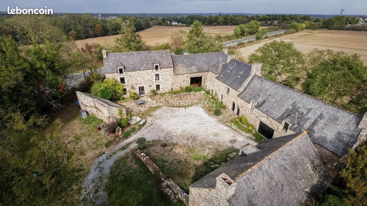 Maison 6 pièces 292 m² · à Quévert · 292 m² · 577 500 €
