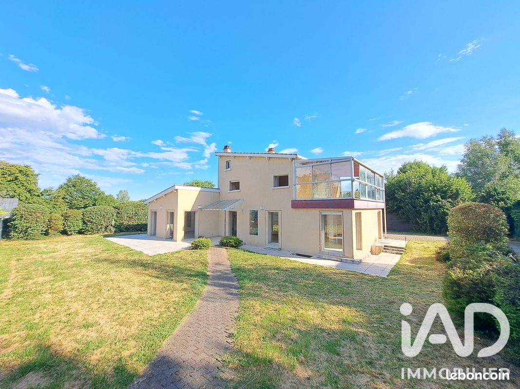 Maison 10 pièces 165 m² · à Sainte-Foy-lès-Lyon · 165 m² · 680 000 €
