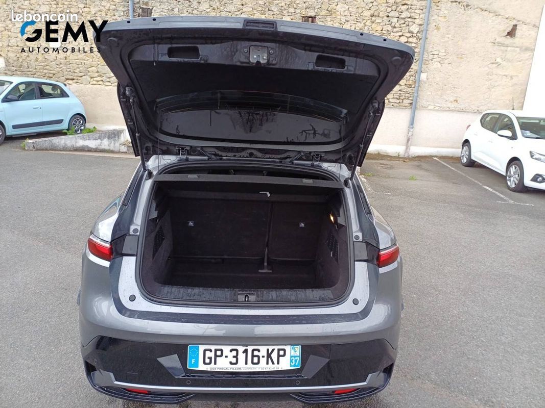 RENAULT Megane E-Tech EV60 220 ch super charge Techno (image 6)