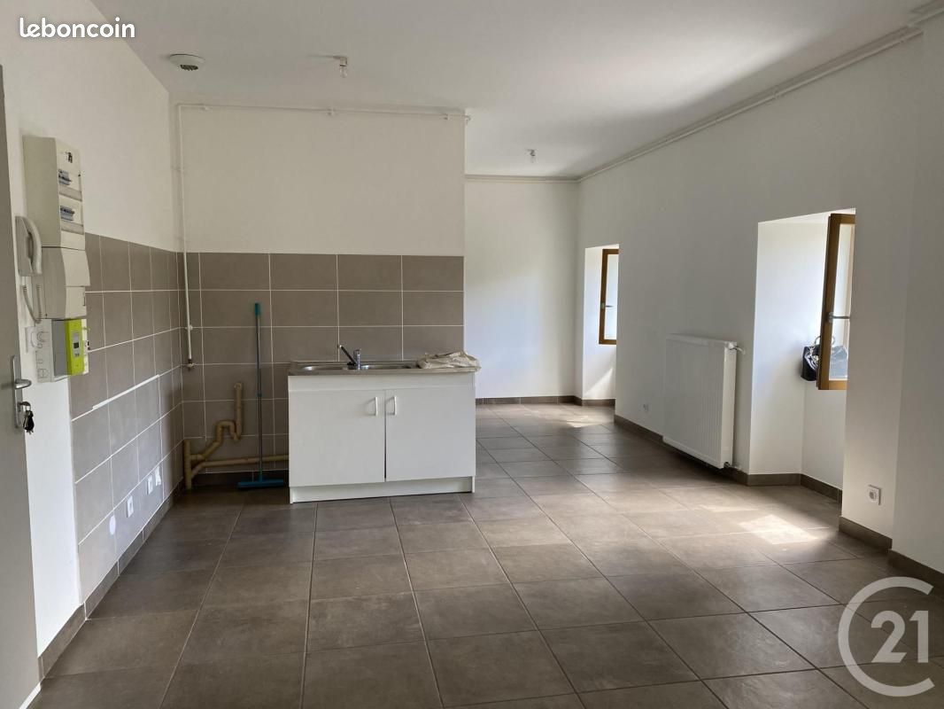 Appartement 1 pièce 31 m² · à Annonay · 31 m² · 295 €/mois