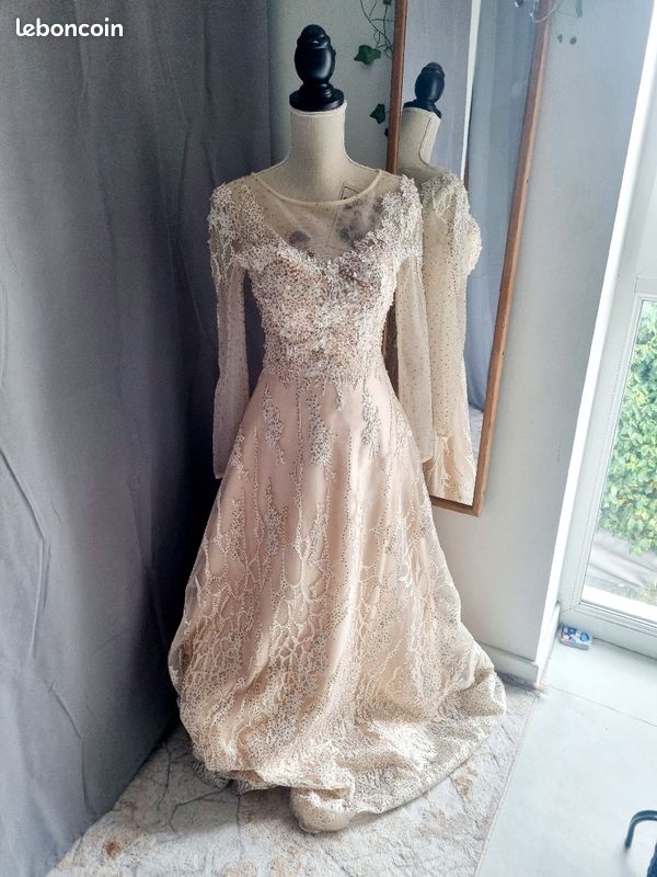 Robe de cérémonie (image 4)