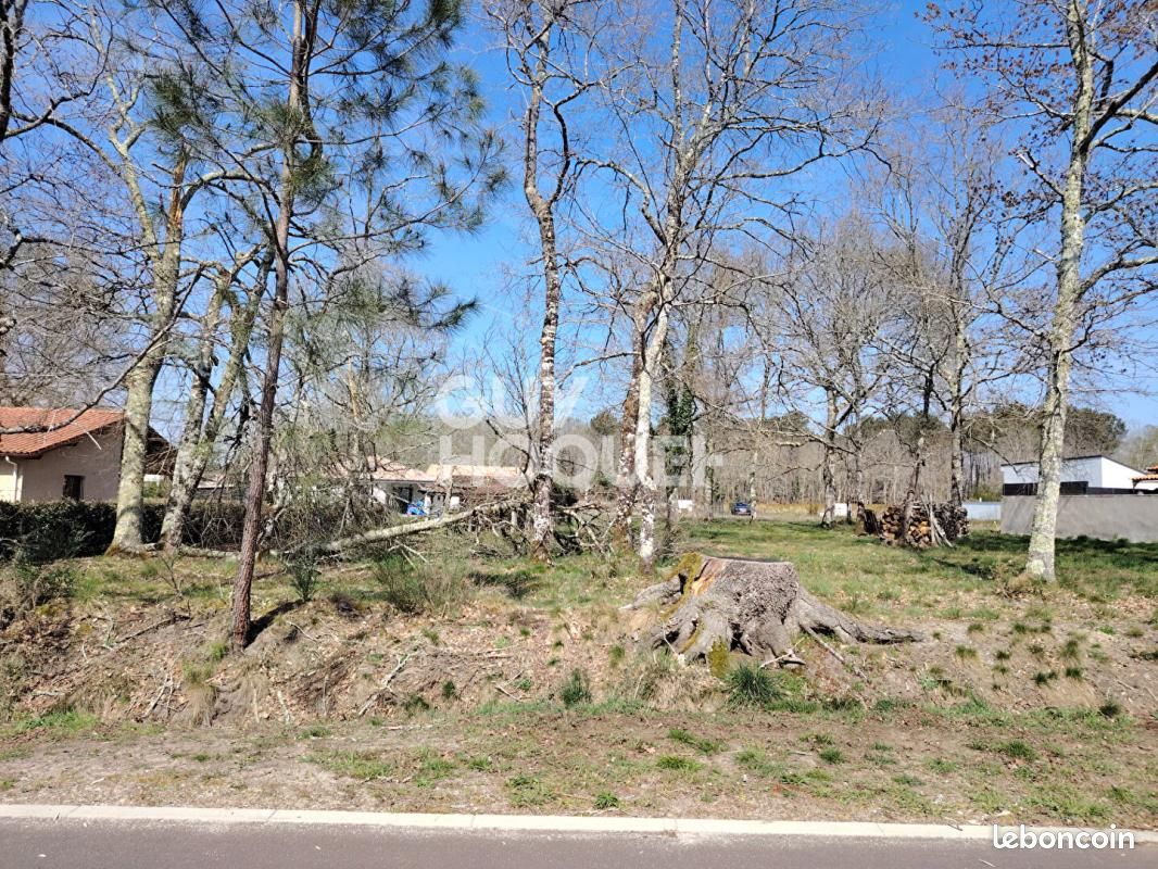 Terrain 1 680 m² Mont De Marsan · à Mont-de-Marsan · 107 000 €