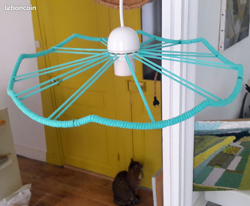 Suspension filaire turquoise soleil (image 1)