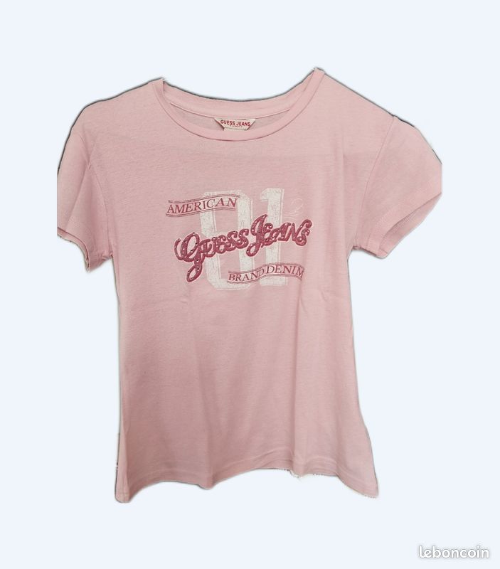 Tee-shirt Femme Guess Rose Taille S - Occasion Très Bon état - Marque GUESS, Style Argenté
