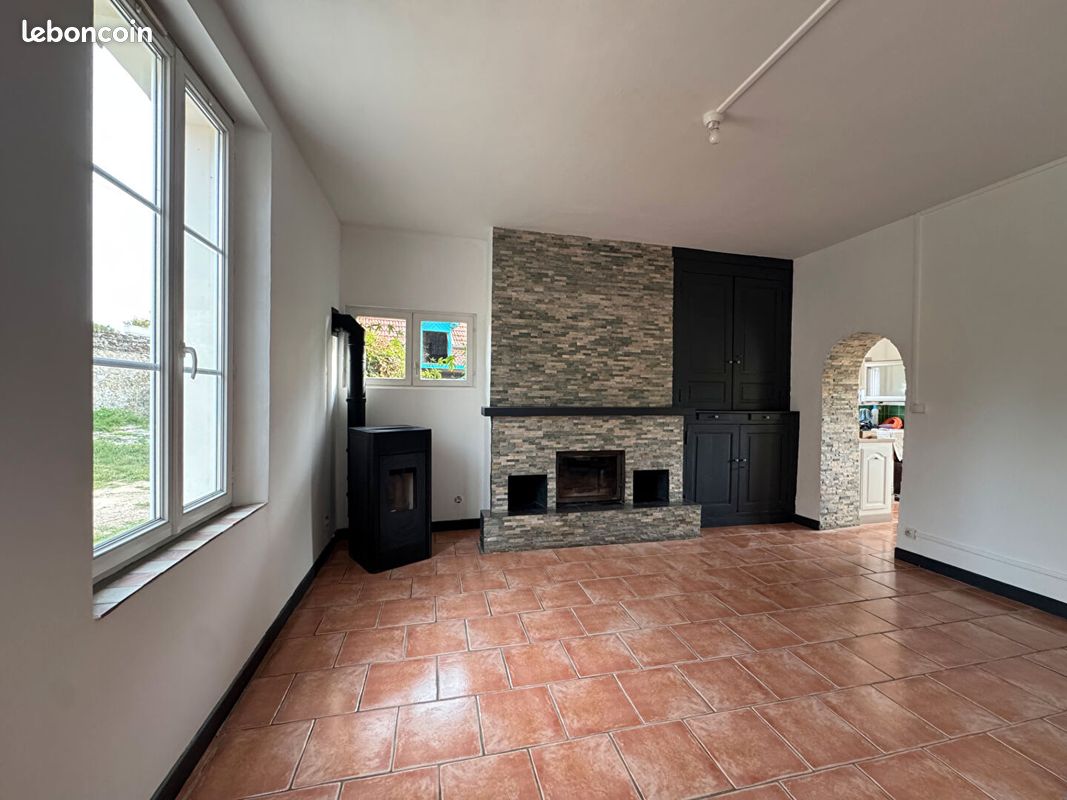 Maison 6 pièces 122 m² · à Hermes · 122 m² · 1 400 €/mois