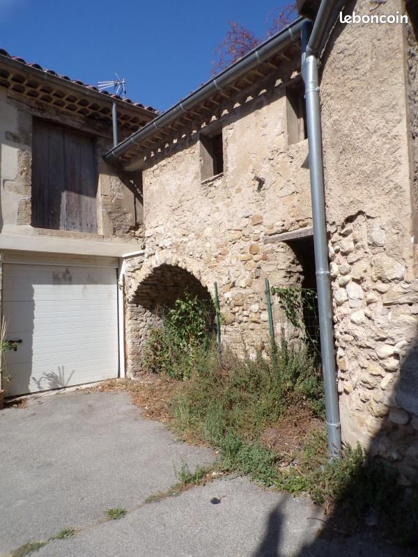 Immeuble 5 pièces 105 m² · à La Tour-d'Aigues · 105 m² · 255 000 €